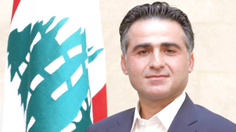 لبنان: حمية يستقبل وزير الصحة السوري في المطار