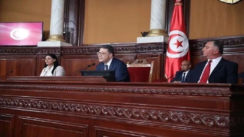 البرلمان التونسي الجديد ينتخب إبراهيم بودربالة رئيسًا وسط جدل متصاعد