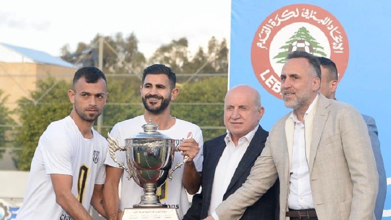 الاتحاد اللبناني لكرة القدم يُتوّج العهد بلقب الدوري وحيدر يُسلّم الكأس
