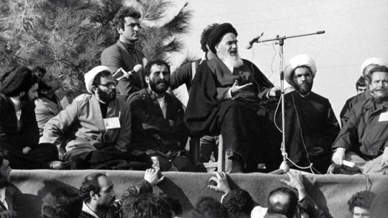 الثورة الإسلامية.. وبصيرة القيادة
