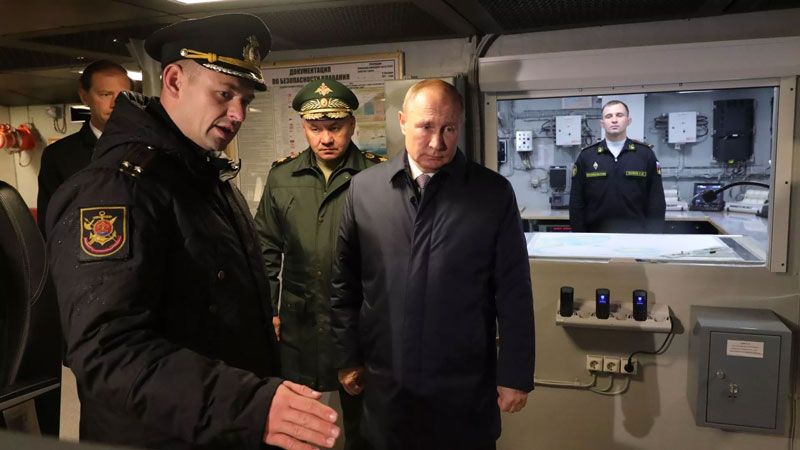 بوتين يتفقّد القوات الروسية على محوريْ خيرسون ولوغانسك