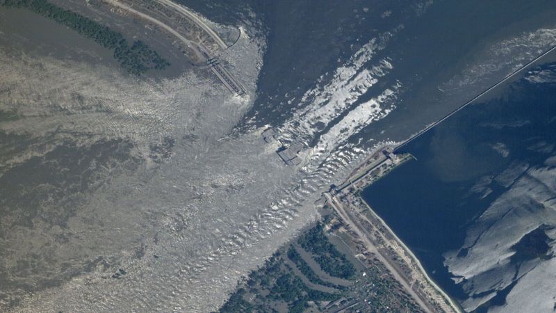 رئيس مقاطعة خيرسون: منسوب المياه في نوفايا كاخوفكا انخفض بنسبة 3 أمتار خلال يوم