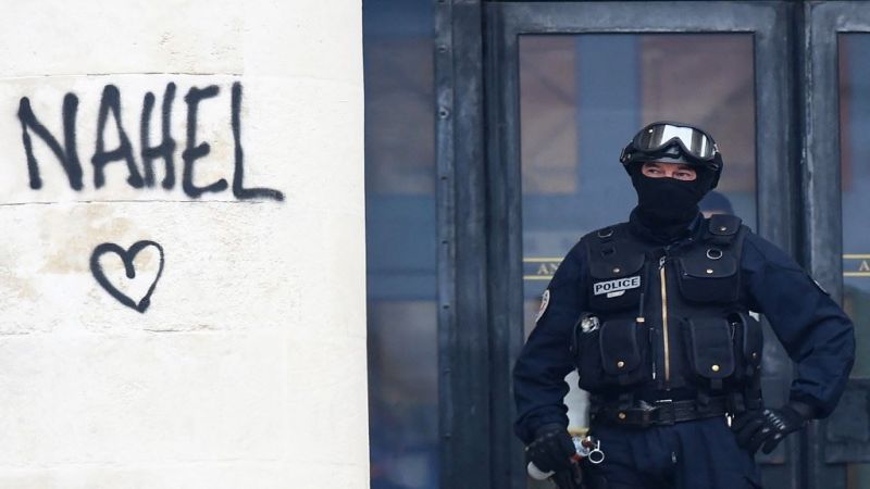 الشرطة الفرنسية تستنسخ عنصرية نظيرتها الامريكية: القتل بدم بارد
