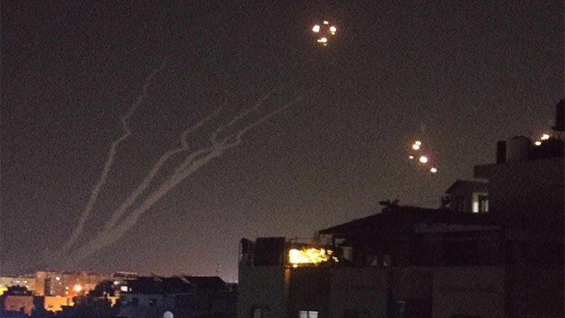 إطلاق 5 صواريخ من غزة باتجاه المستوطنات.. وصافرات الإنذار تدوي في غلاف غزة