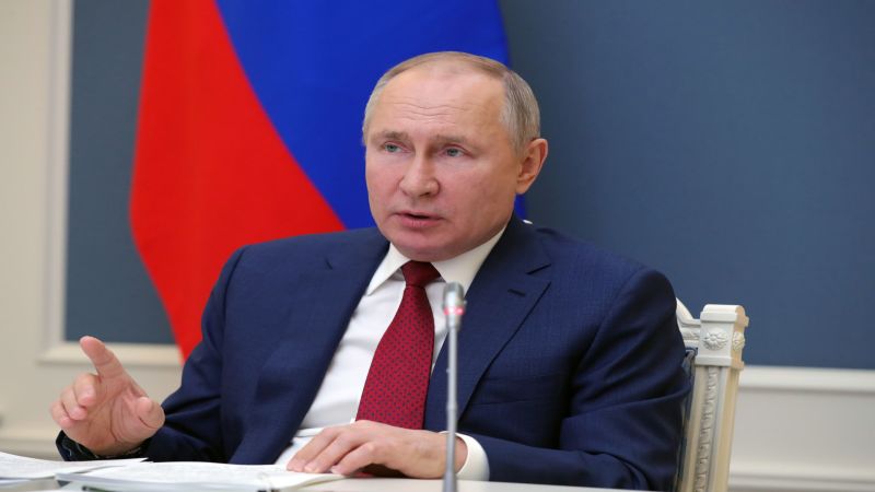 بوتين: النتائج الاقتصادية لروسيا أفضل من المتوقّع