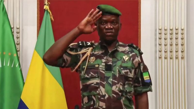 الاتحاد الأفريقي يعلق عضوية الغابون.. وقادة الانقلاب يعينون أوليغي رئيسًا مؤقتًا
