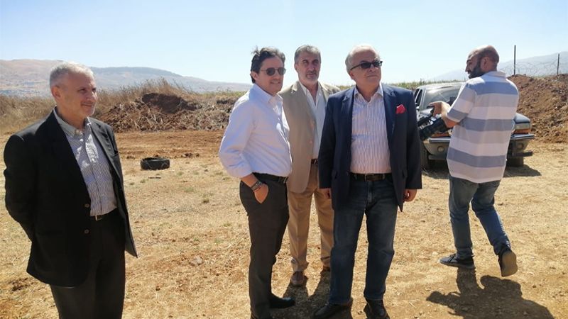 وزير الإعلام يتفقد أرضًا تملكها الوزارة في تل دنوب منذ الستينات