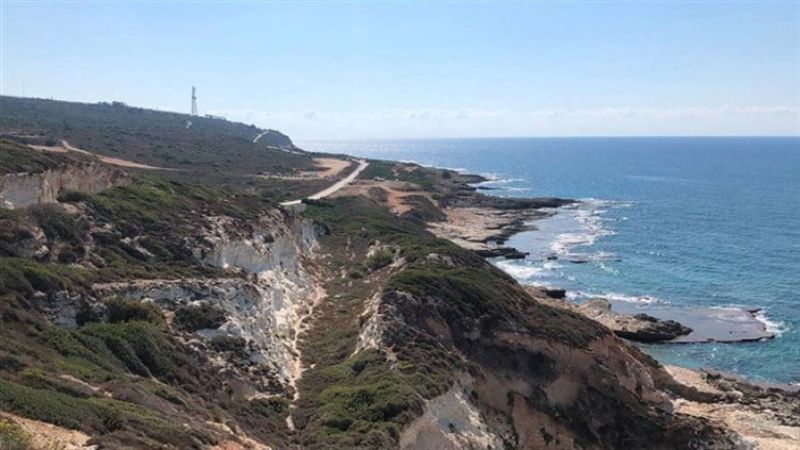 الحدود البحرية: خط العوّامات خرق دائم للسيادة اللبنانية