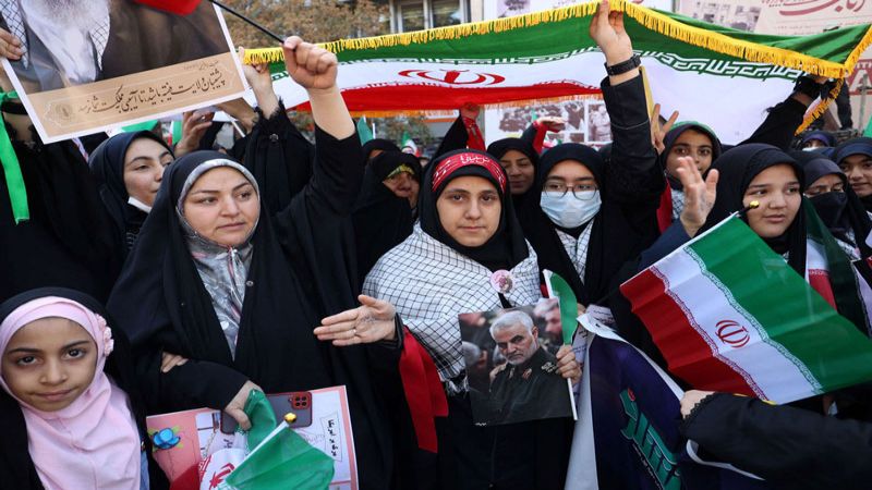 قانون العفة والحجاب في إيران: خطوة فعّالة لمعالجة الانحرافات الاجتماعية