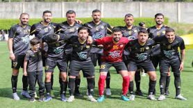 العهد يفوز على التضامن وينتزع صدارة الدوري اللبناني لكرة القدم