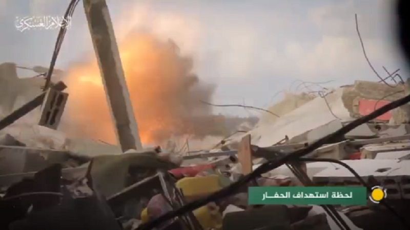 بالفيديو: مشاهد من التحام مجاهدي كتائب القسام مع آليات وجنود العدو في  بيت حانون