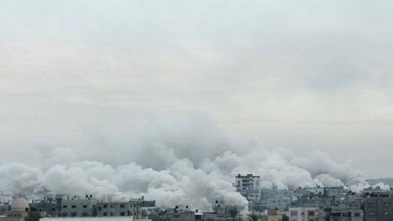 فلسطين المحتلة: طائرات الاحتلال تطلق قنابل فسفور ‏بكثافة على جباليا البلد و النزلة و منطقة الزرقا شمال قطاع غزة