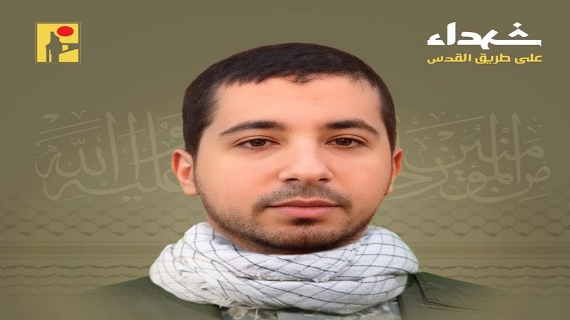 المقاومة الإسلامية تزفّ الشهيد المجاهد على طريق القدس محمد نايف حمود من بلدة بيت ليف في جنوب لبنان