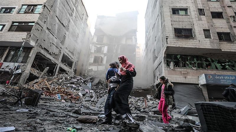 فلسطين: شهداء وجرحى بقصف طائرات الاحتلال منزلين لعائلتي نصار وسلطان في الزوايدة وسط قطاع غزة