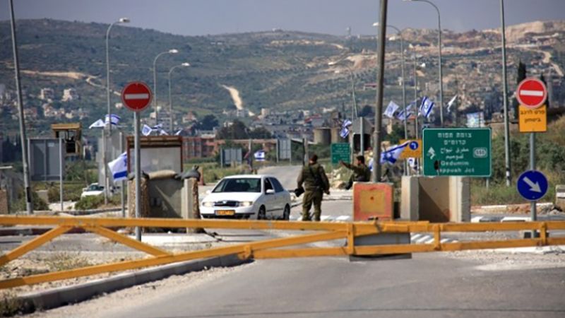 فلسطين: جيش الاحتلال يُغلق جميع مداخل مدينة الخليل بعد وقوع عملية إطلاق نار