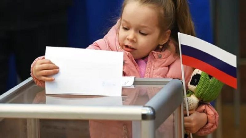 نسبة المشاركة في الانتخابات الرئاسية الروسية تتجاوز 73%