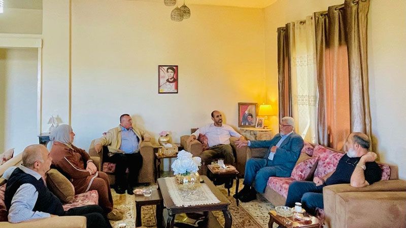 وفد من الجمعية اللبنانية للأسرى والمحررين زار منزل الأسير سكاف في المنية