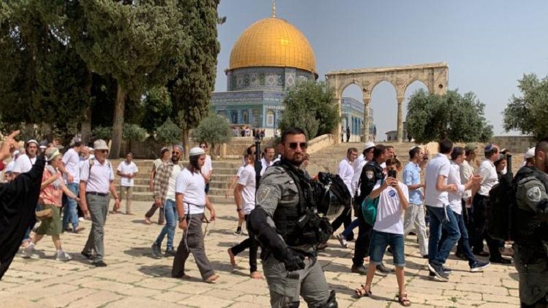 فلسطين المحتلة: مجموعات المستوطنين تقتحم المسجد الأقصى بحماية قوات الاحتلال