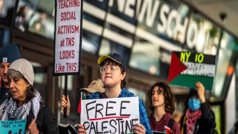 مئات الطلاب في جامعة سيدني الأسترالية يتظاهرون للتنديد بالاعتداءات الإسرائيلية على الفلسطينيين
