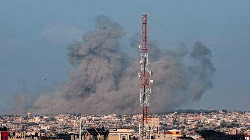 فلسطين: طائرات الاحتلال تشن غارة جوية على محيط فندق المشتل شمال غرب مدينة غزة