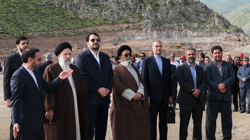 مروحية الرئيس الإيراني تتعرَّض لحادثٍ صعبٍ في محافظة أذربيجان الشرقية