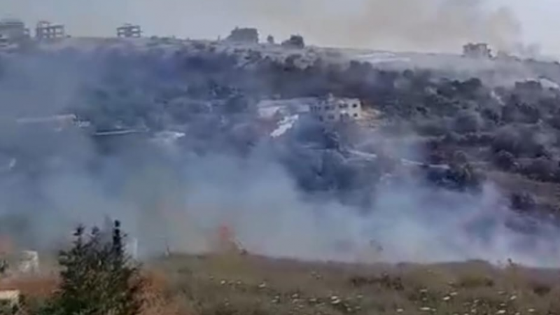 لبنان: نيران الحرائق ما زالت مشتعلة في بلدة الخيام جرّاء القذائف الفوسفورية التي ألقتها قوات العدو