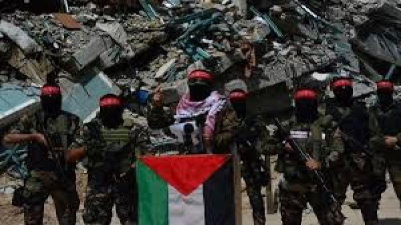 فلسطين| قوات الشهيد عمر القاسم: استهدفنا بقذيفة مضادة للدروع ناقلة جند صهيونية في رفح ما أدى إلى إصابتها بشكلٍ مباشر