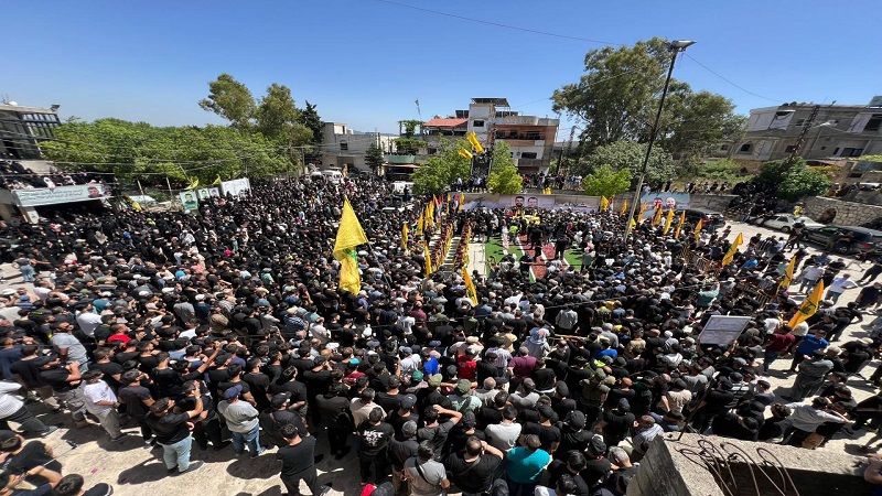 حزب الله وحشود جماهيرية شيّعت شهيدين للمقاومة في بلدة عيتا الشعب الحدودية  