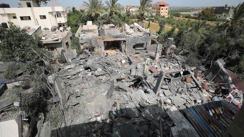 شهداء وجرحى في قصف صهيوني استهدف مدرسة للأونروا تؤوي نازحين في مخيم النصيرات وسط قطاع غزة