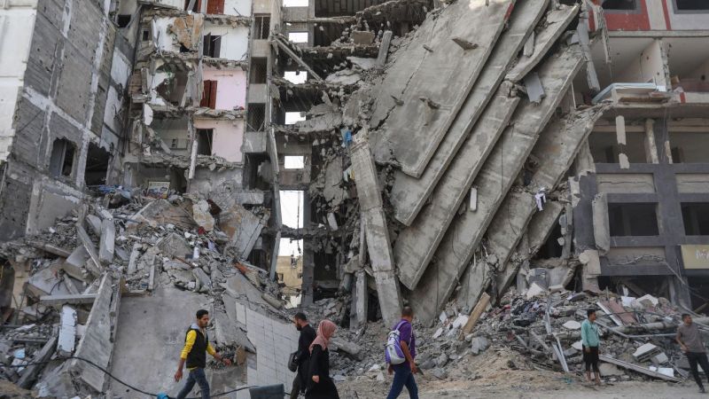 فلسطين: شهيدان وأكثر من 7 جرحى جراء قصف الاحتلال منزلًا في مخيم البريج وسط قطاع غزة