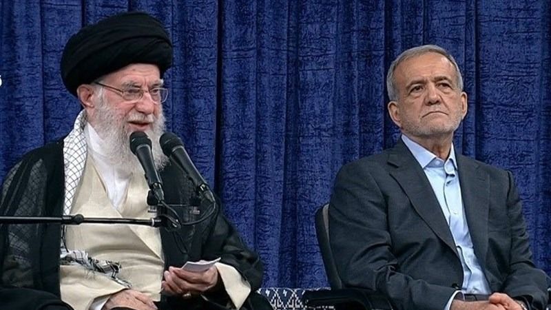 الإمام الخامنئي: الشعب الإيراني انتصر في الانتخابات والكيان الصهيوني عصابة إجرامية