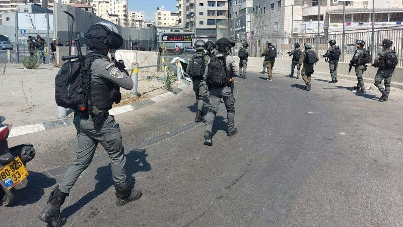 فلسطين المحتلة: قوات الاحتلال تنسحب من مخيم الدهيشة في بيت لحم بعد حملة اعتقالات طالت العشرات
