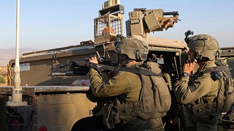 فلسطين المحتلة| قوات الاحتلال تطلق النار على شاب في محيط مخيم العين بنابلس وتمنع الإسعاف من الوصول إليه