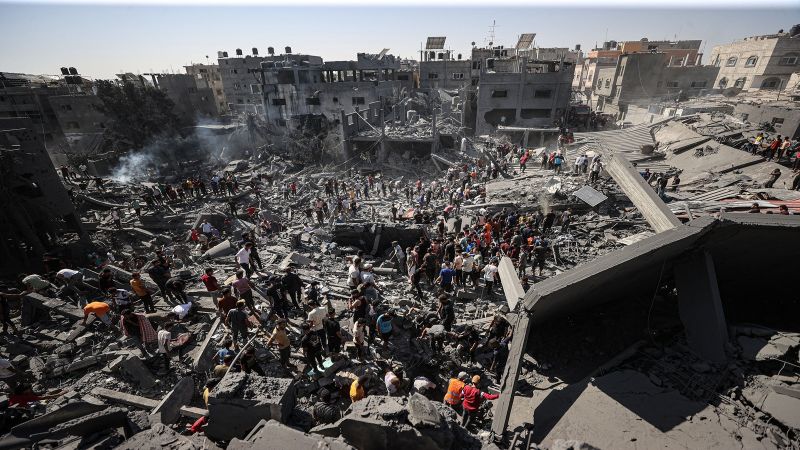 العدو يرتكب مجزرتين بحقّ العائلات في غزة وصل منها للمستشفيات 35 شهيدًا و 55 إصابة خلال الـ 24 ساعة الماضية