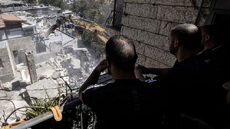 فلسطين المحتلة | الاحتلال يخطر بهدم 17 منزلًا في مدينة القدس