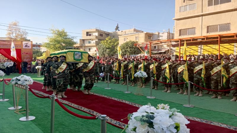 بالصور| تشييع الشهيد القائد المجاهد على طريق القدس أحمد وهبي في بعلبك 