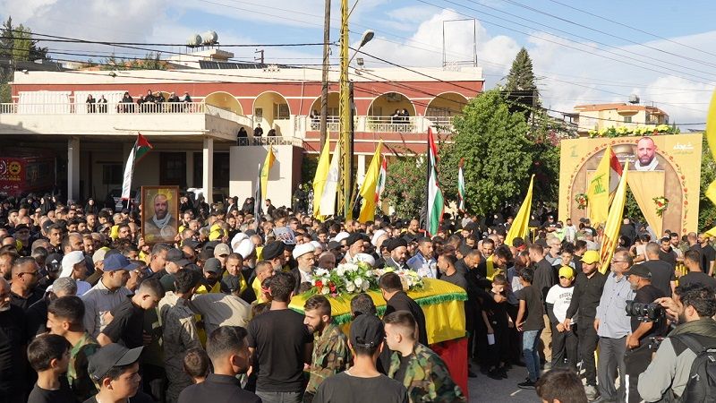 بالصور| تشييع الشهيد المجاهد على طريق القدس عباس محمود صالح في بلدة عدشيت 