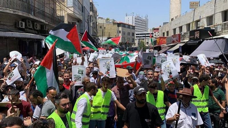  الآلاف في الأردن والمغرب يتظاهرون تضامنًا مع لبنان وفلسطين 