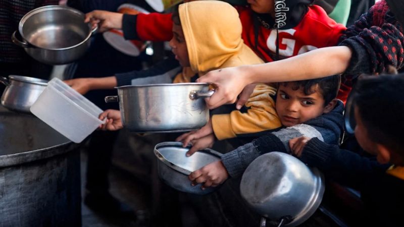 بسبب انقطاع المساعدات.. أزمة إنسانية حادة تُلاحق 75 ألف فلسطيني في شمال غزّة