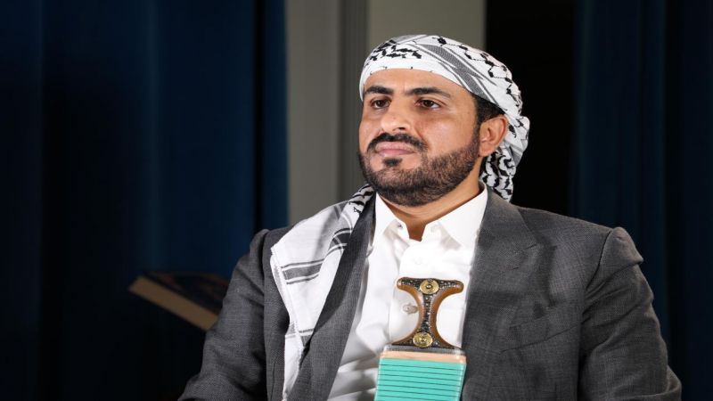 اليمن| الناطق الرسمي لحركة انصار الله محمد عبد السلام: استهداف مطار صنعاء الدولي وغيره من البنى التحتية المدنية إجرام صهيوني بحق كل الشعب اليمني