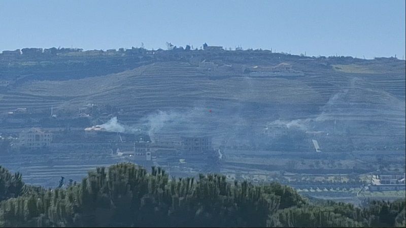 لبنان| اندلاع النيران في منزلين عند أطراف بنت جبيل بعد استهدافهما من قبل دبابة "ميركافا" معادية