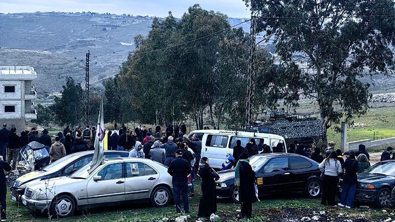 سيرًا على الأقدام.. أهالي بلدة ميس الجبل يعودون إلى قريتهم&nbsp;