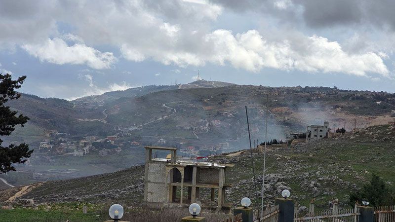 لبنان| قوات العدو تحرق منازل في بلدة رب ثلاثين