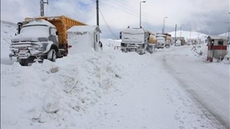 لبنان| طرق مقطوعة بالثلوج