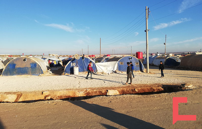 "العهد" في مخيمات الأكراد الفارين من عفرين: أين المنظمات الدولية؟