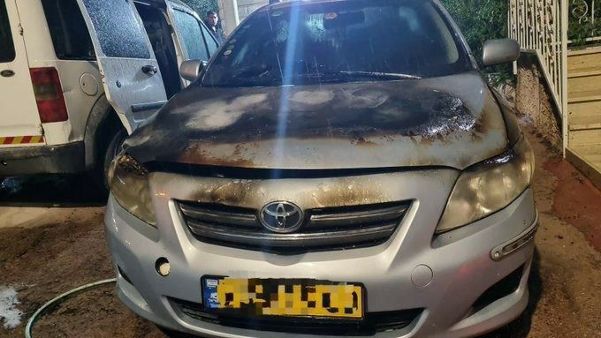فلسطين المحتلة: مستوطنون يحرقون 8 مركبات في القدس 
