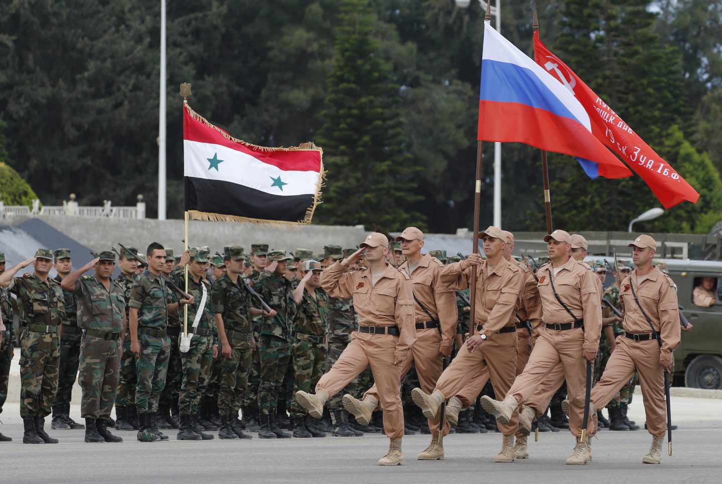 تقدير موقف | اليوم  52 : المدرسة العسكرية السورية في التكتيكات الروسية الجديدة