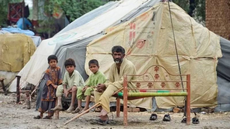 فيضانات باكستان: مقتل ألف شخص وأضرار خيالية
