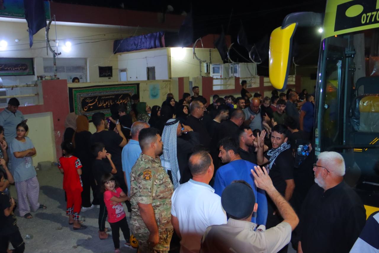 بالصور: الحشد الشعبي في نينوى يؤمن الحماية للزوار العائدين من الأربعينية