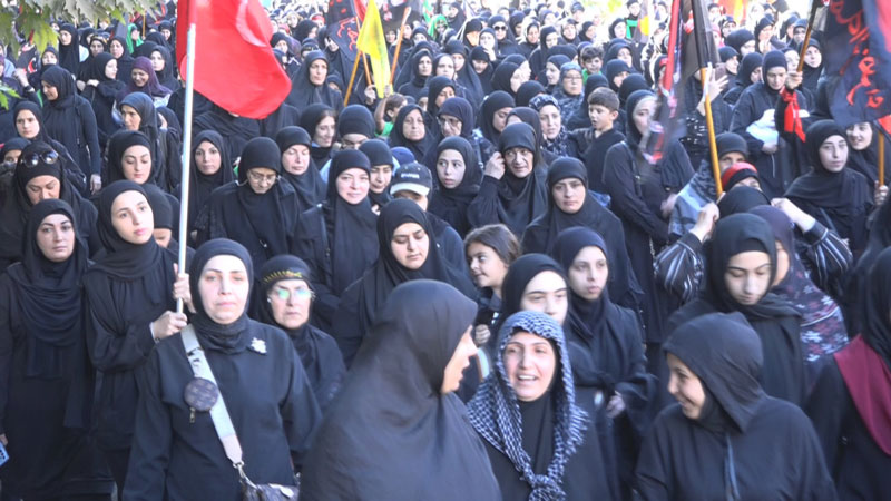 مسيرة حاشدة أمام مقام السيدة خولة (ع) في بعلبك إحياءً لأربعين الإمام الحسين (ع)